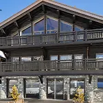 Appartement Courchevel 1850 Avec 2 Chambres Et Services Inclus - Fr-1-564-37